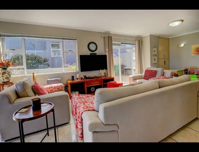 4 BEDROOM PROPERTY TO RENT IN PINNACLE POINT GOLF ESTATE